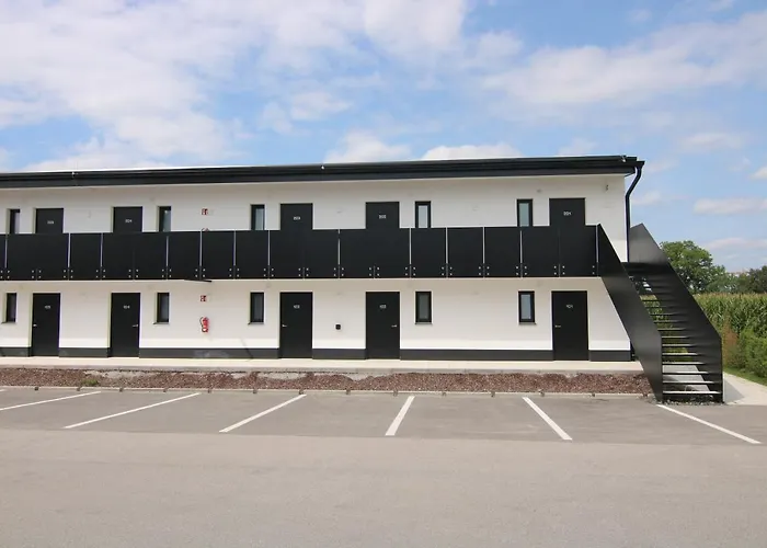 Oy By Wmm Hotel Oy-Mittelberg